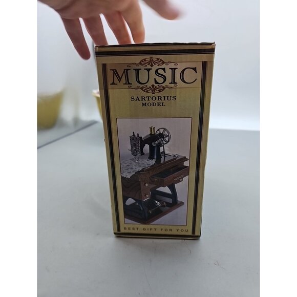 Vintage Sewing Machine Music Box Sartorius Model New In Box - Picture 2 of 4